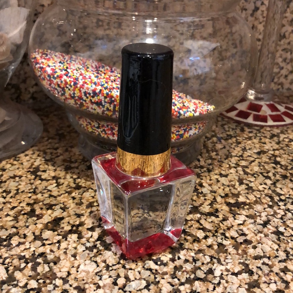 Kosta Boda Make up by Asa Jungnelius Raspberry Nail Art Glass Paper Weight Deco